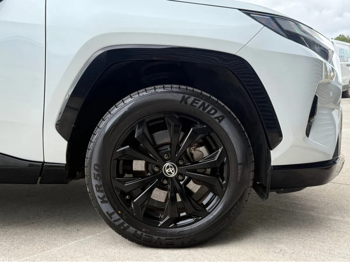 Toyota RAV4 SUV, Petrol Hybrid, 2024, White