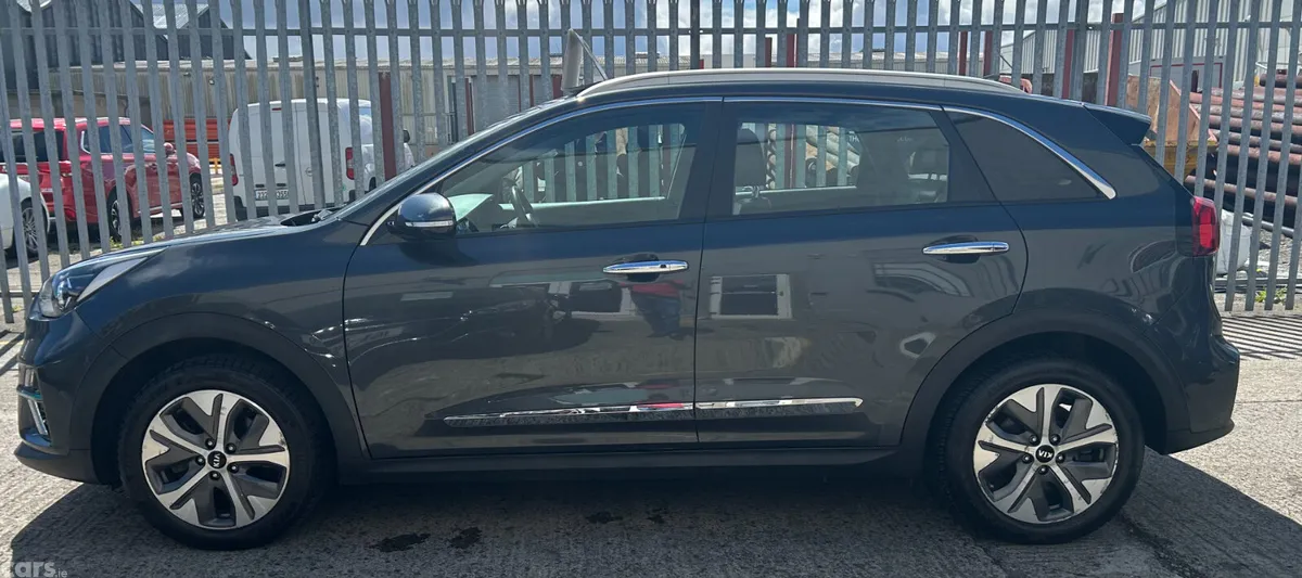 Kia e-Niro SUV, Electric, 2021, Grey