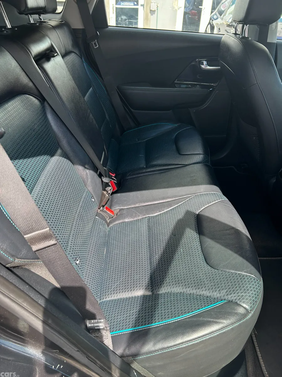 Kia e-Niro SUV, Electric, 2021, Grey