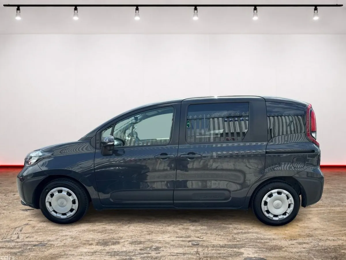 Toyota Sienta MPV, Petrol Hybrid, 2023, Grey