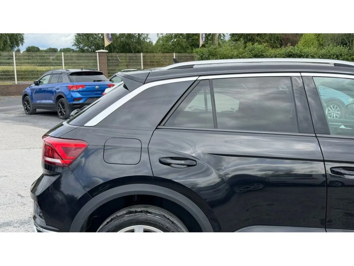 Volkswagen T-Roc SUV, Diesel, 2020, Black