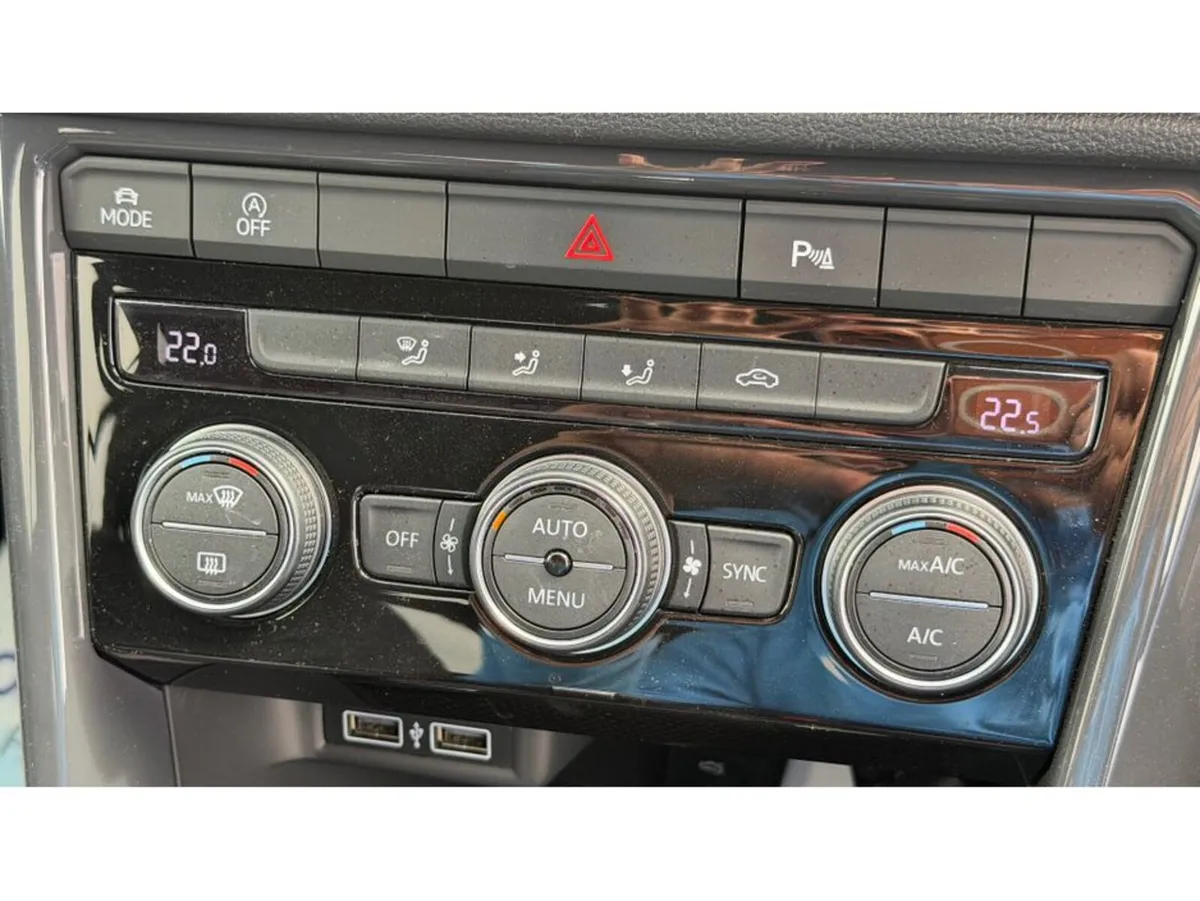 Volkswagen T-Roc SUV, Diesel, 2020, Black