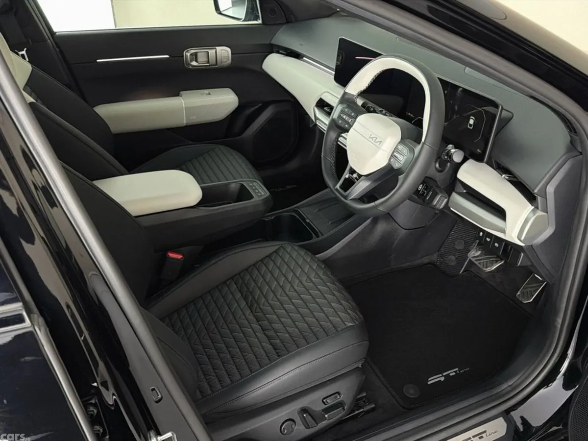 Kia EV4 Saloon, Electric, 2026, Black