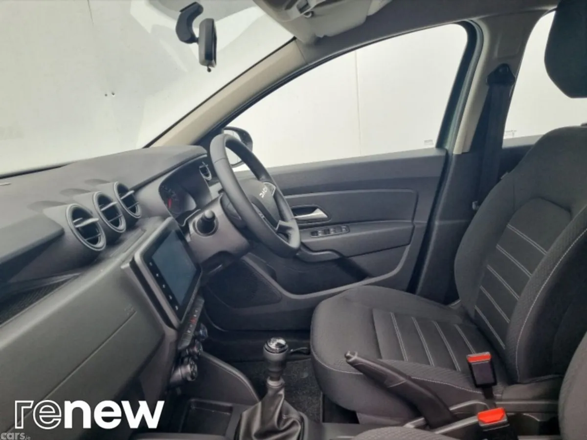 Dacia Duster SUV, Diesel, 2024, Grey
