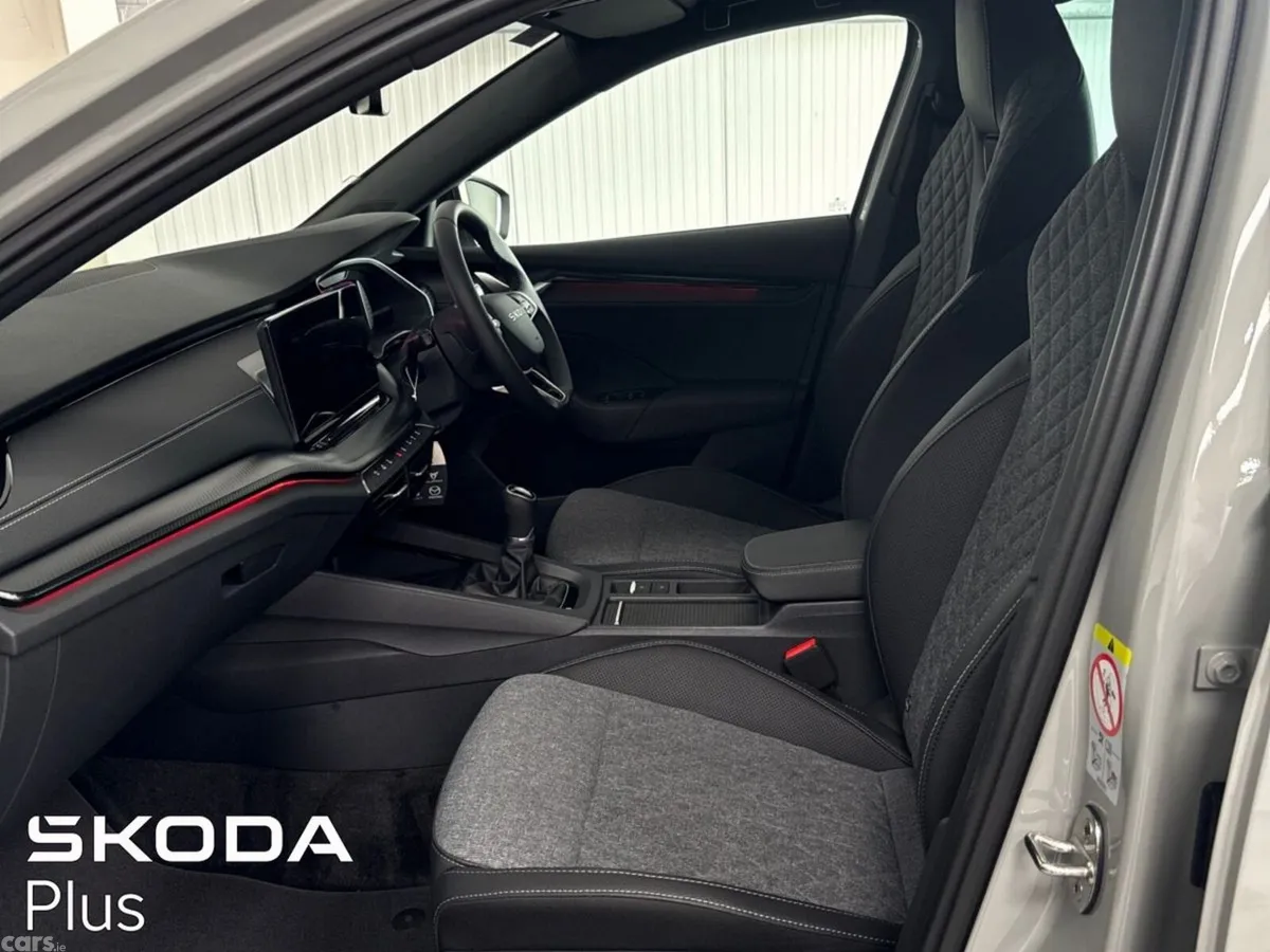 Skoda Octavia Estate, Diesel, 2026, Grey