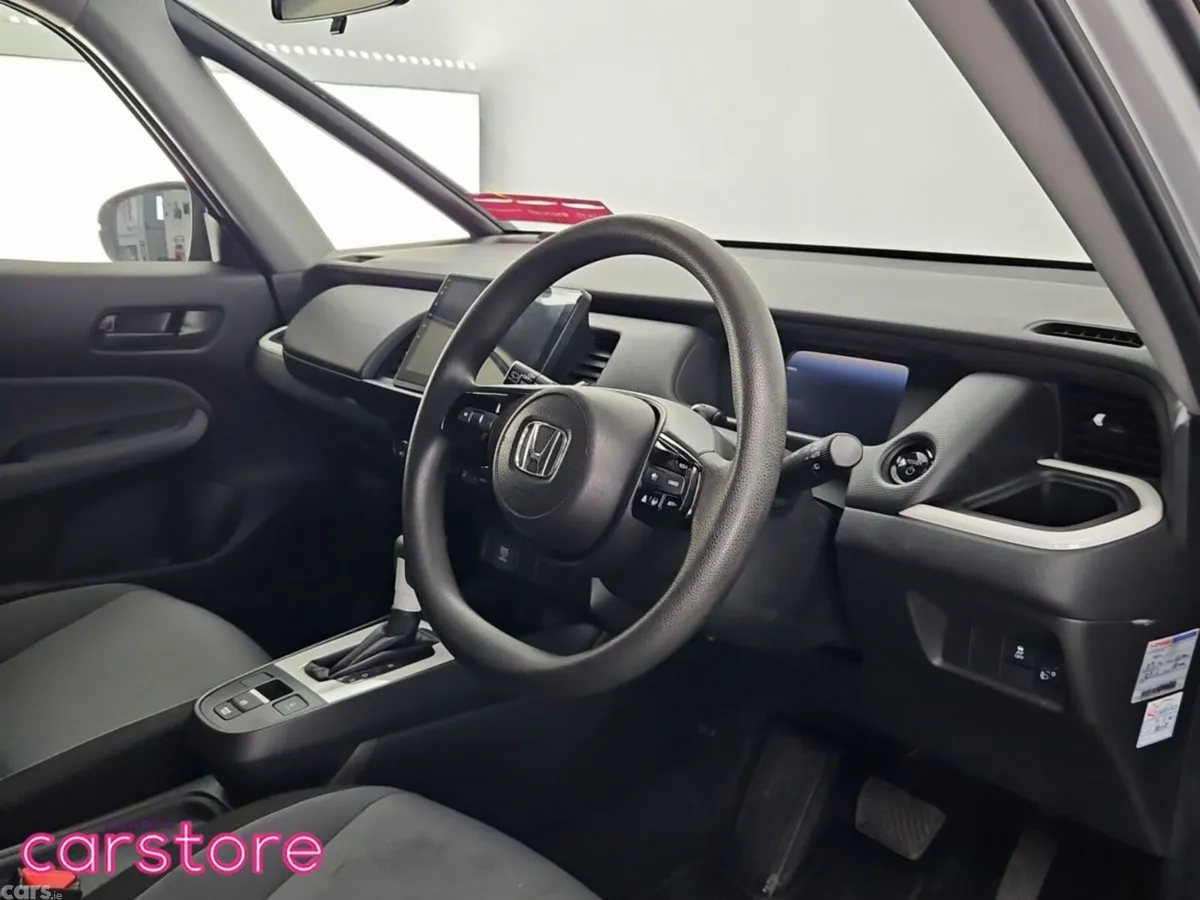 Honda Fit Hatchback, Petrol Hybrid, 2023, White