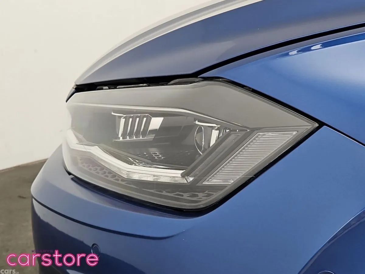 Volkswagen Polo Hatchback, Petrol, 2021, Blue