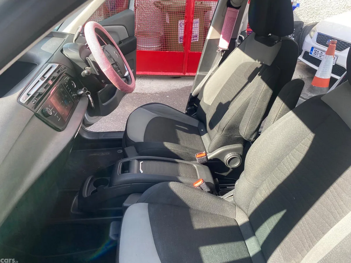 Citroen C4 Hatchback, Diesel, 2015, Silver