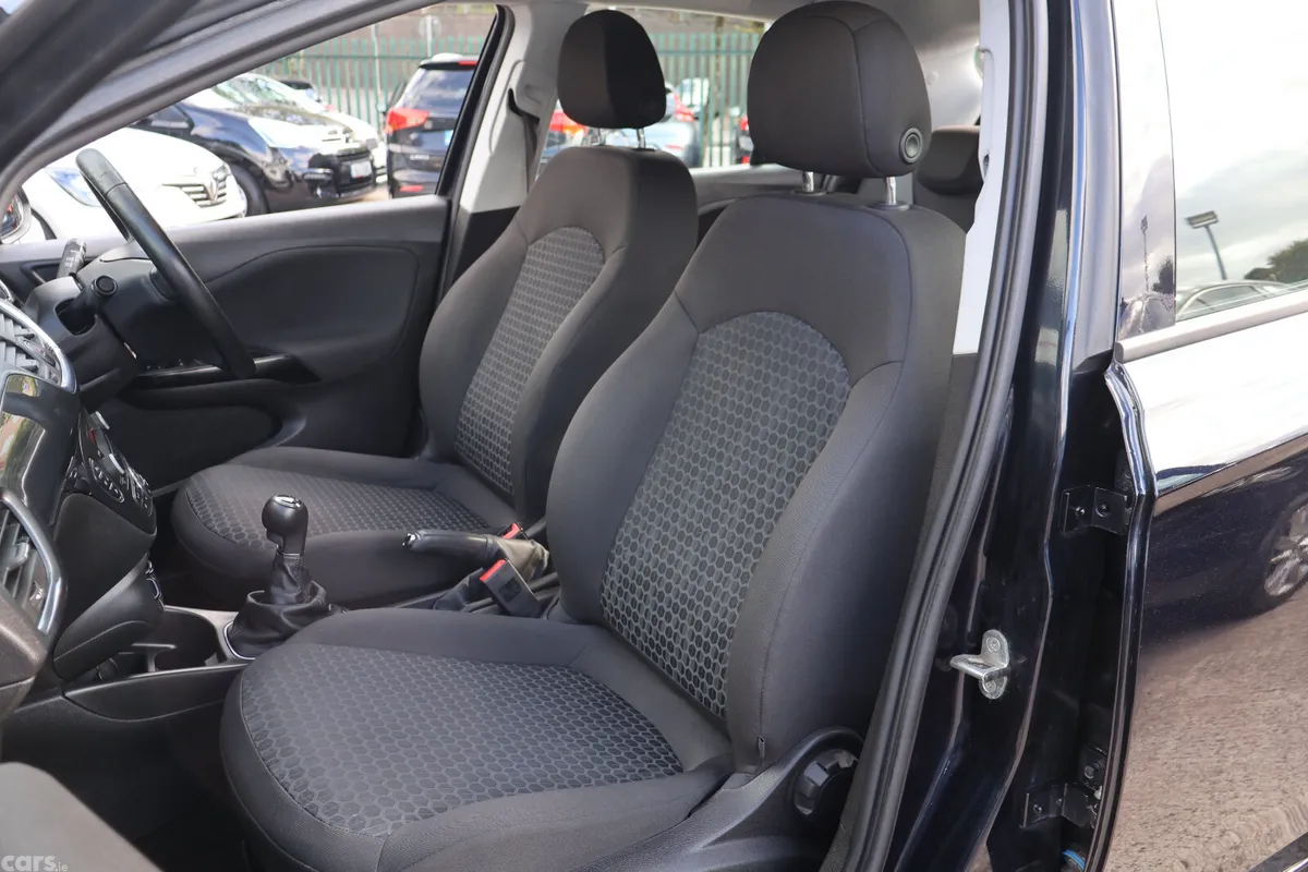 Opel Corsa Hatchback, Petrol, 2019, Blue