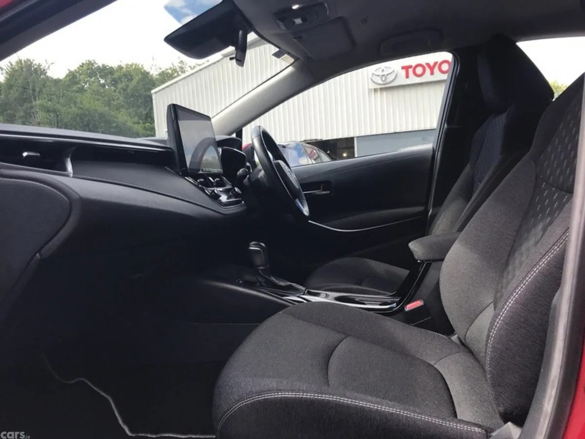 Toyota Corolla Saloon, Petrol Hybrid, 2023, Red