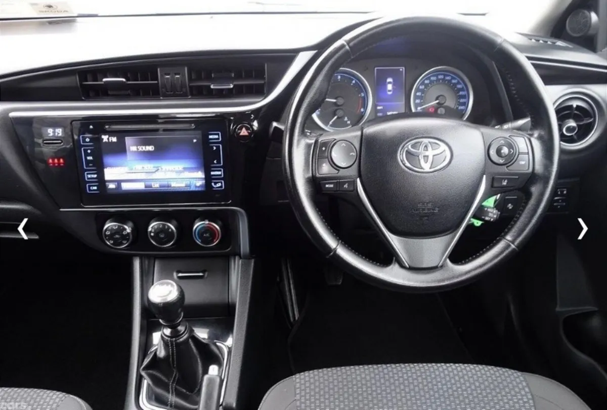 Toyota Corolla Saloon, Diesel, 2018, Black