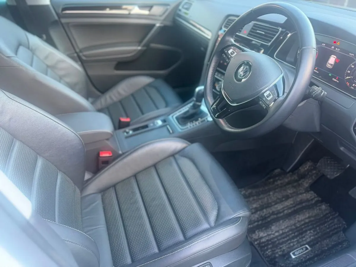 Volkswagen Golf Hatchback, Petrol, 2019, 
