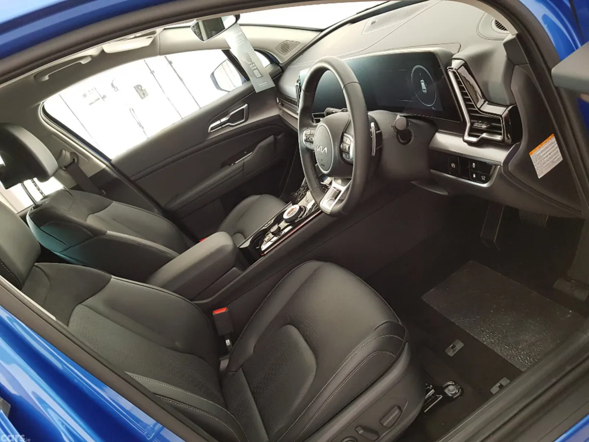 Kia Sportage MPV, Petrol Plug-in Hybrid, 2026, Blue