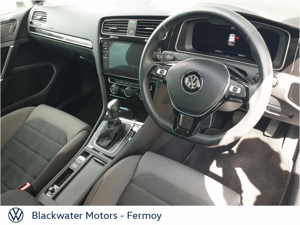 Volkswagen Golf Hatchback, Petrol, 2019, White