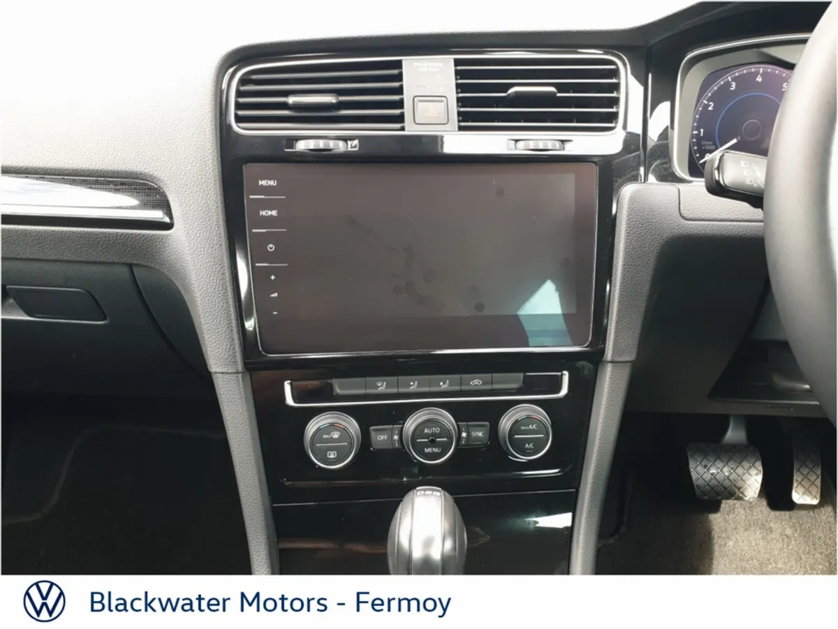 Volkswagen Golf Hatchback, Petrol, 2019, White