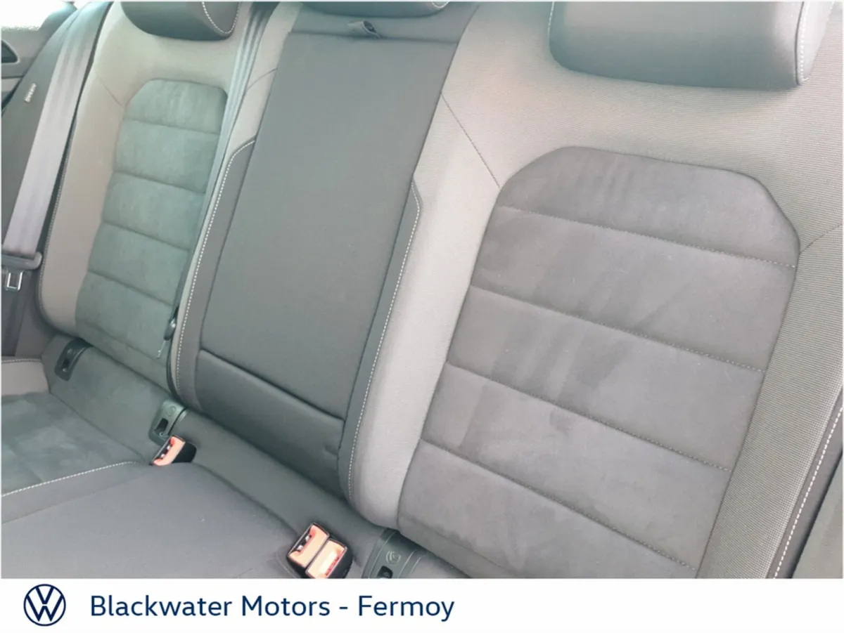 Volkswagen Golf Hatchback, Petrol, 2019, White