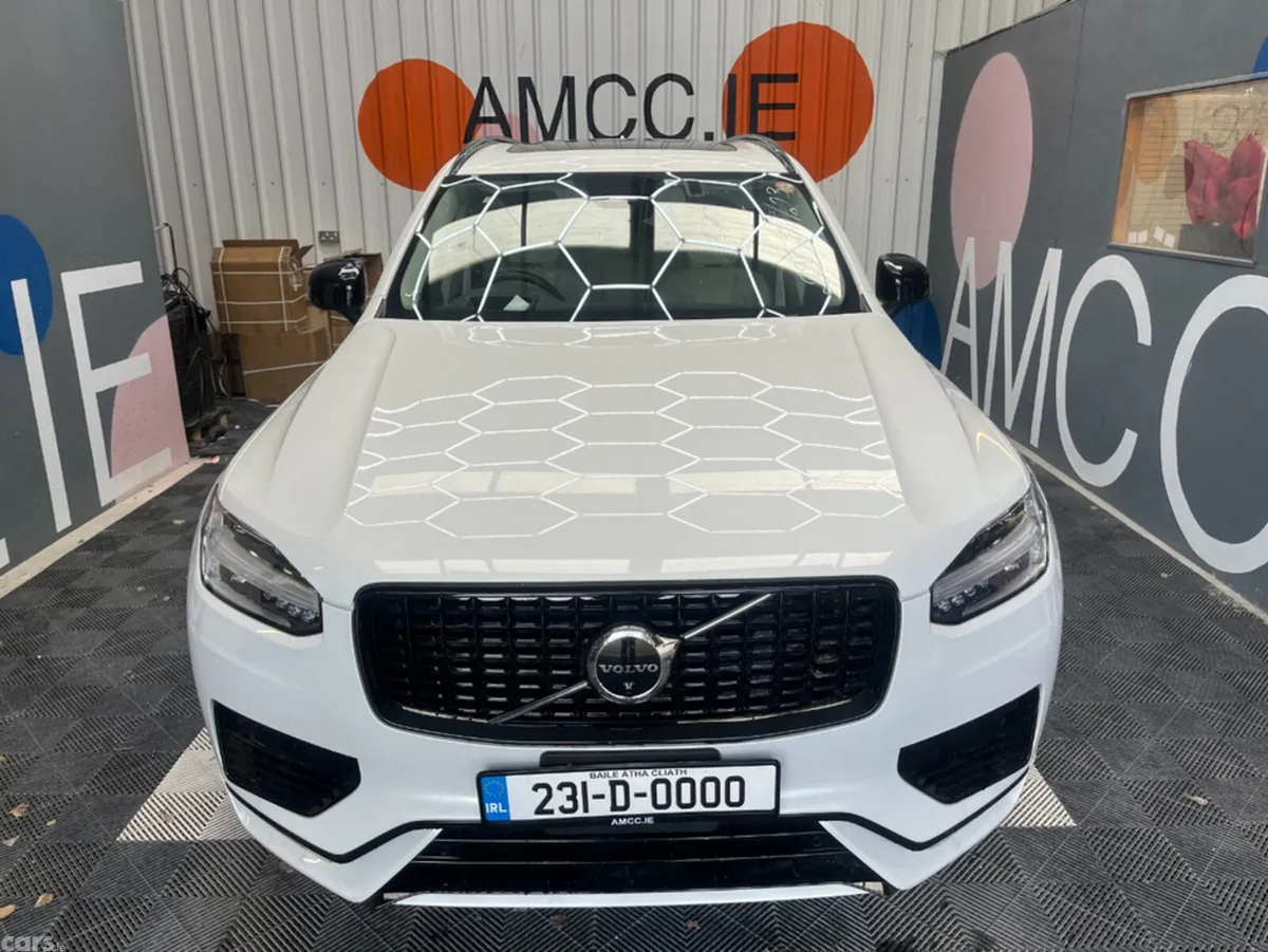 Volvo XC90 SUV, Petrol Hybrid, 2023, White
