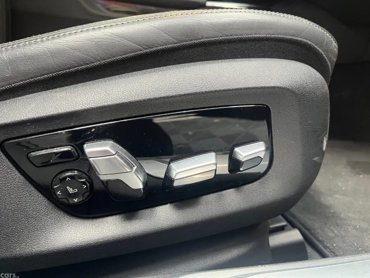 BMW 7-Series Saloon, Petrol, 2017, Blue