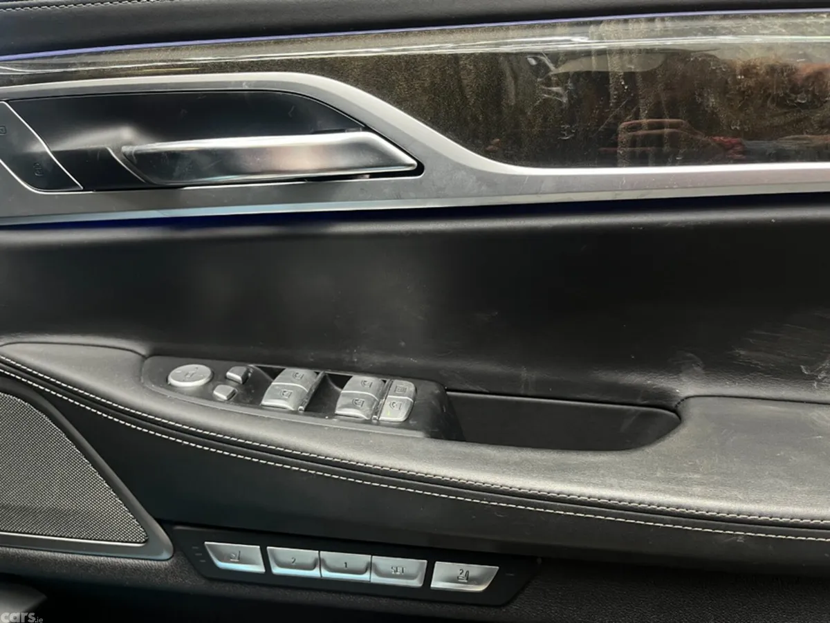 BMW 7-Series Saloon, Petrol, 2017, Blue