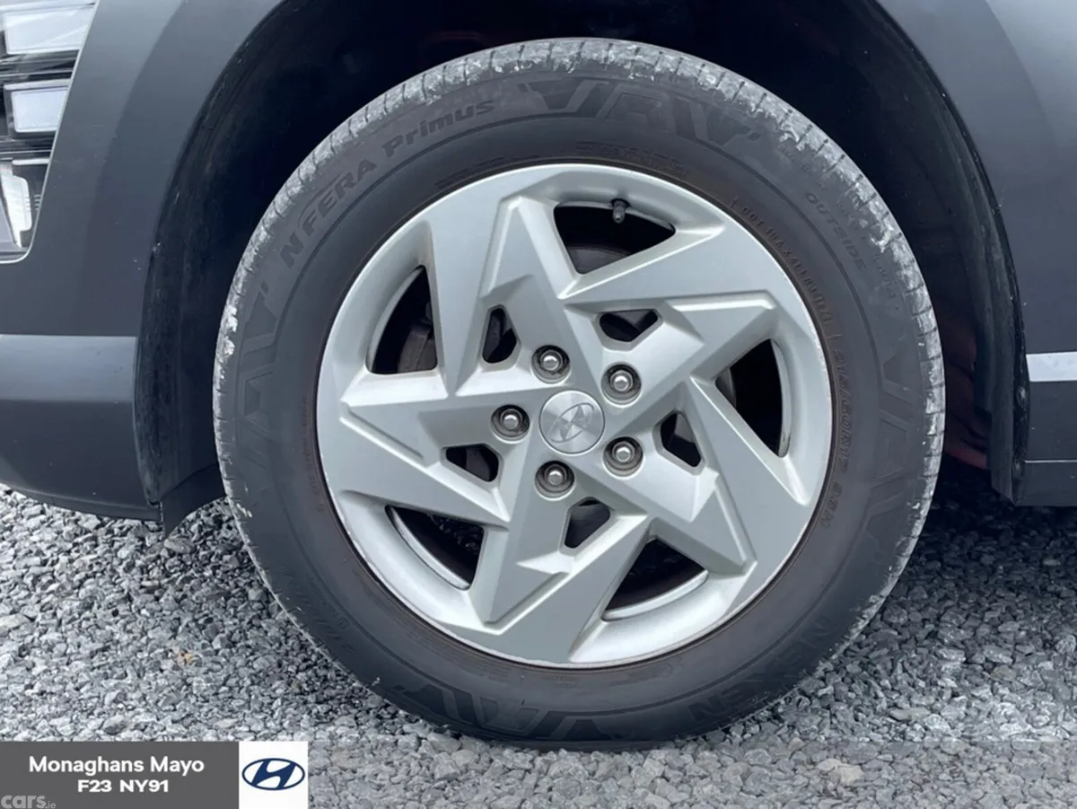 Hyundai KONA MPV, Petrol, 2023, Red