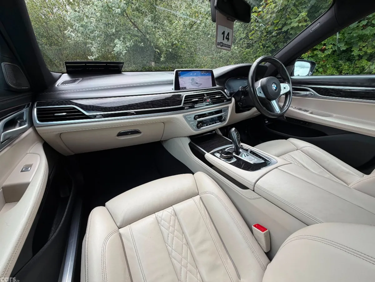BMW 7-Series Saloon, Petrol Plug-in Hybrid, 2019, Grey