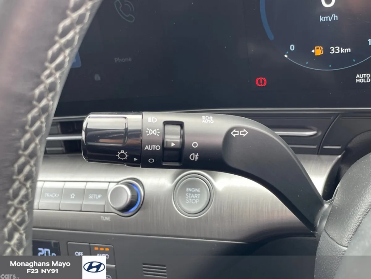 Hyundai KONA MPV, Petrol, 2023, Red