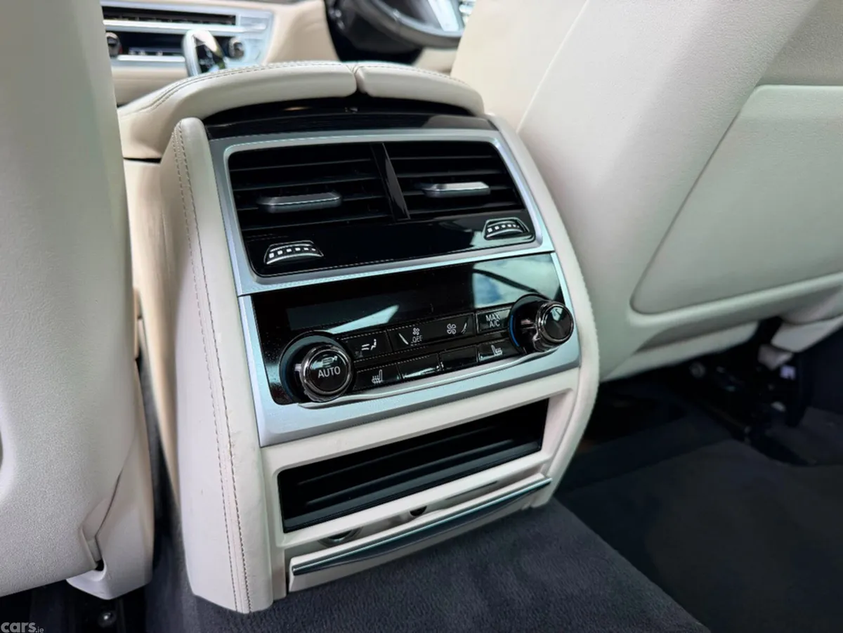 BMW 7-Series Saloon, Petrol Plug-in Hybrid, 2019, Grey