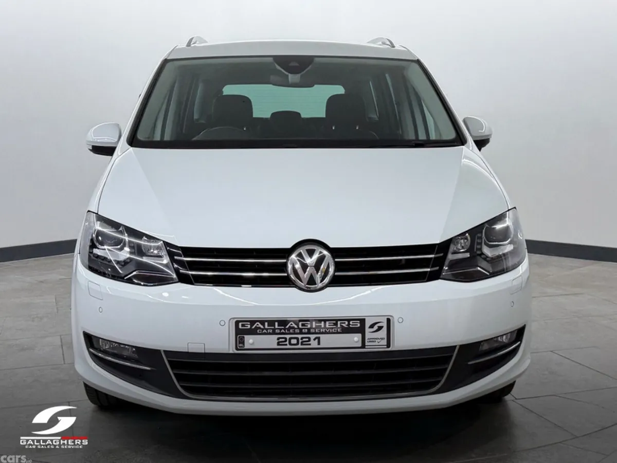 Volkswagen Sharan MPV, Petrol, 2021, White