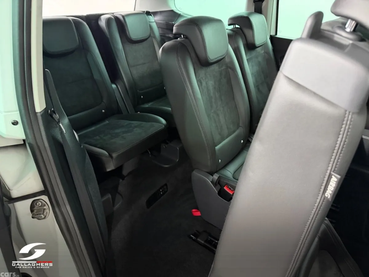 Volkswagen Sharan MPV, Petrol, 2021, White