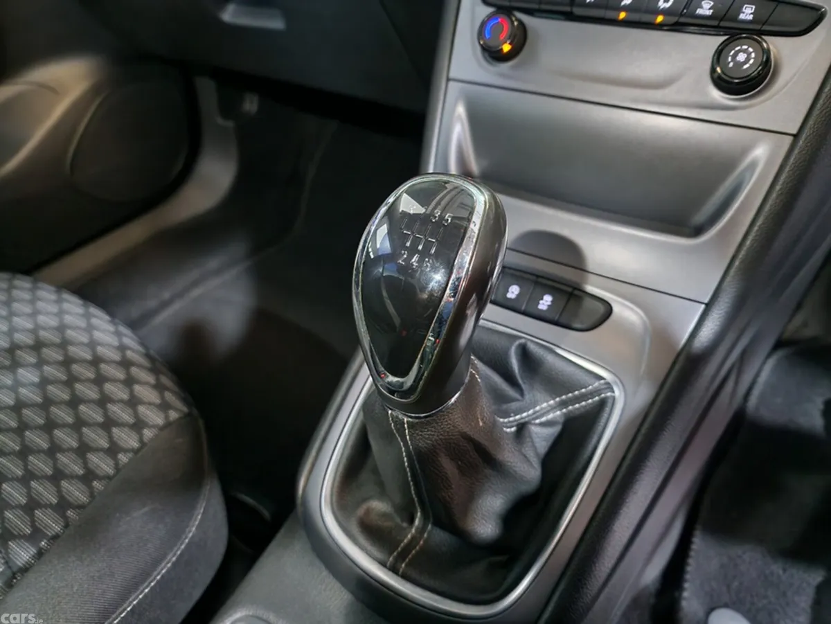 Opel Astra Hatchback, Diesel, 2018, Black