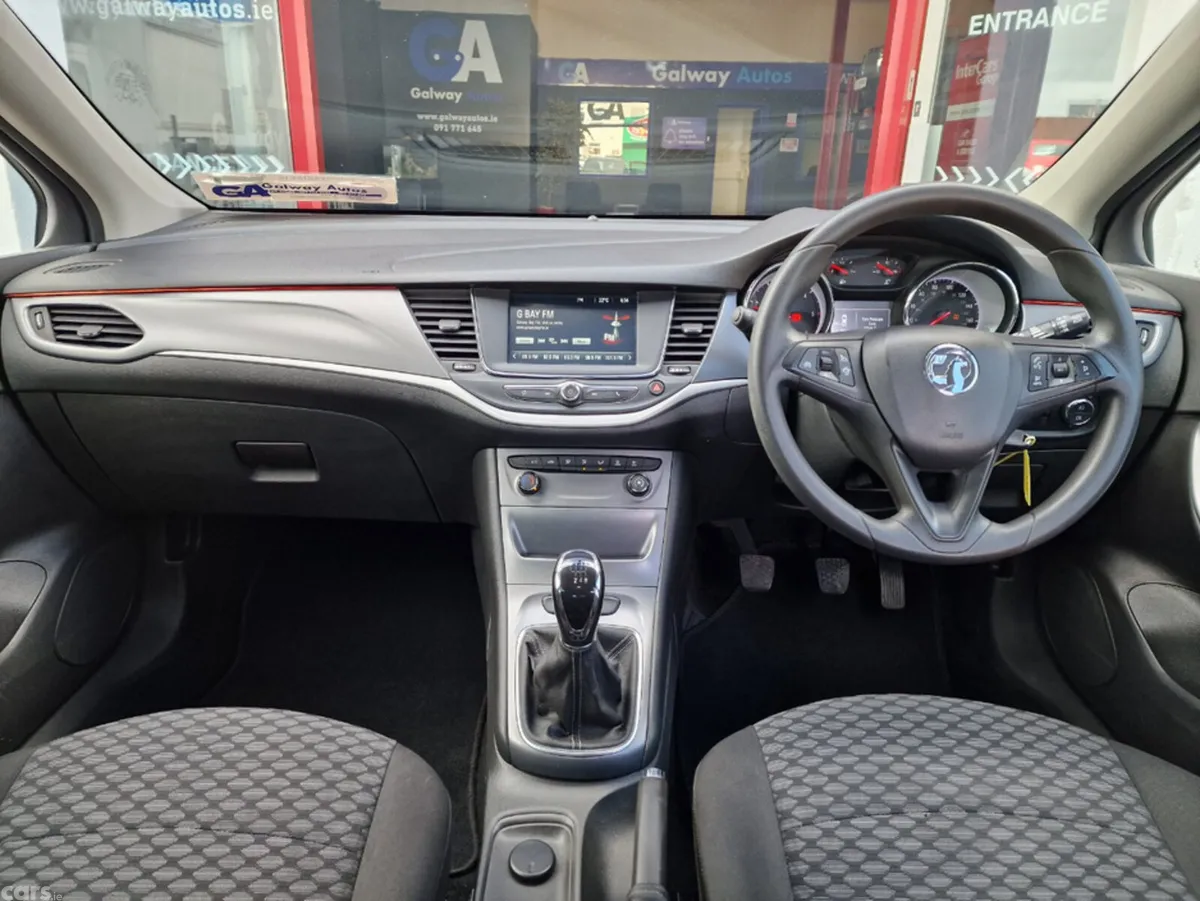 Opel Astra Hatchback, Diesel, 2018, Black