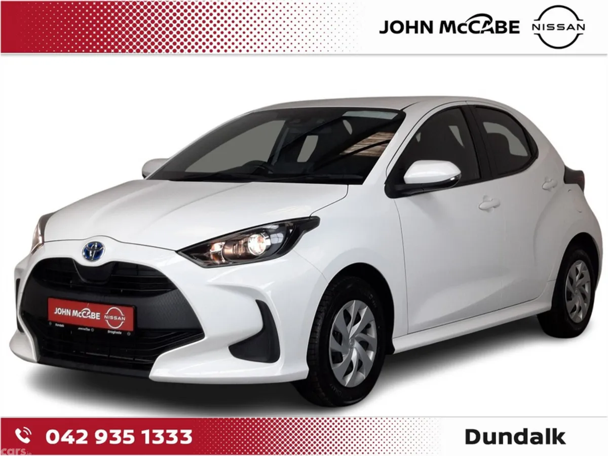 Toyota Yaris Hatchback, Petrol Hybrid, 2023, White