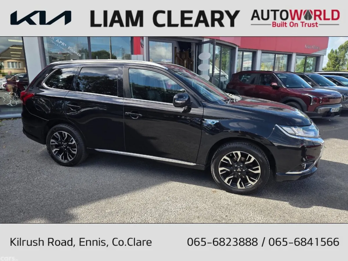 Mitsubishi Outlander Estate, Petrol Plug-in Hybrid, 2016, Black