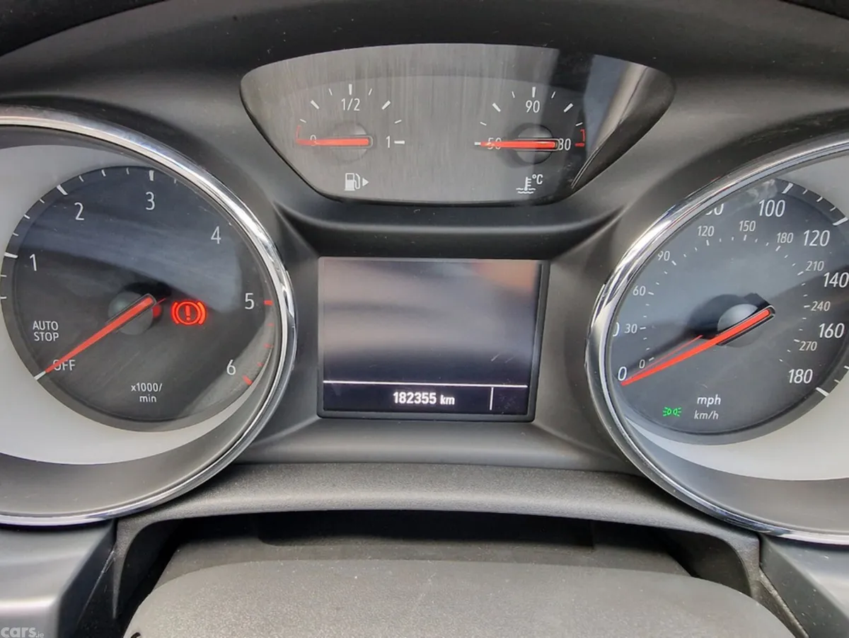 Opel Astra Hatchback, Diesel, 2018, Black