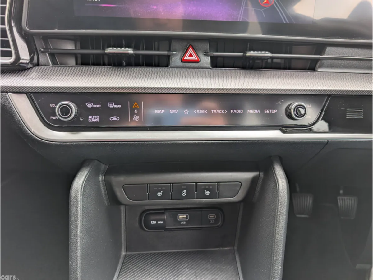 Kia Sportage MPV, Petrol Hybrid, 2023, Grey