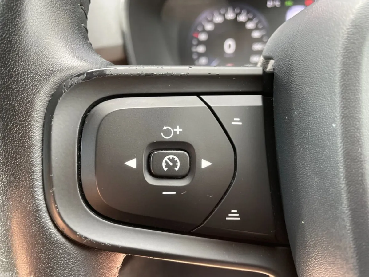 Volvo XC40 SUV, Petrol, 2020, Black