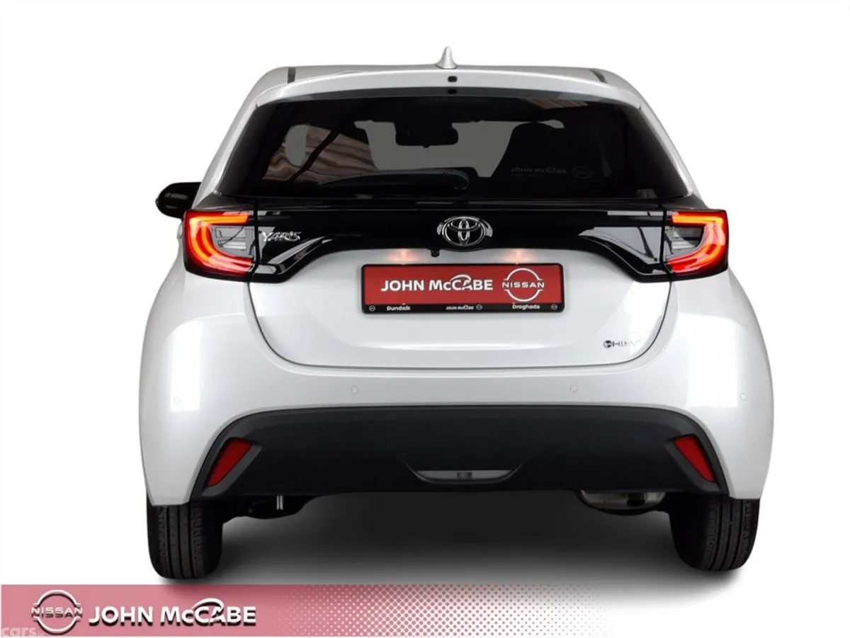 Toyota Yaris Hatchback, Petrol Hybrid, 2024, White