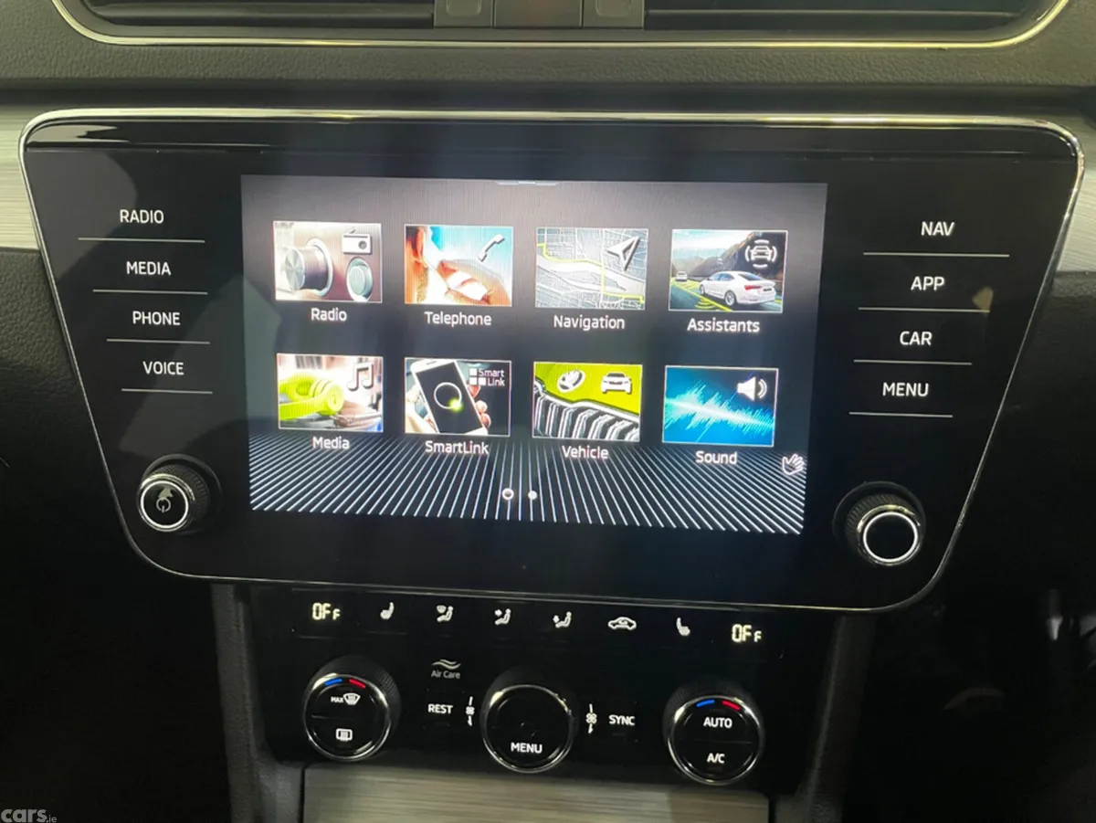 Skoda Superb Hatchback, Diesel, 2022, Black