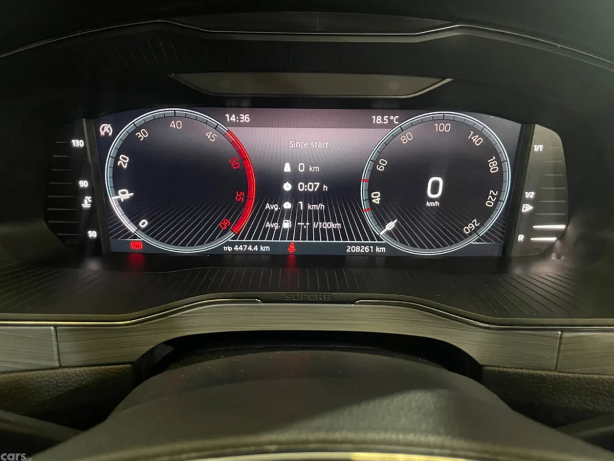Skoda Superb Hatchback, Diesel, 2022, Black