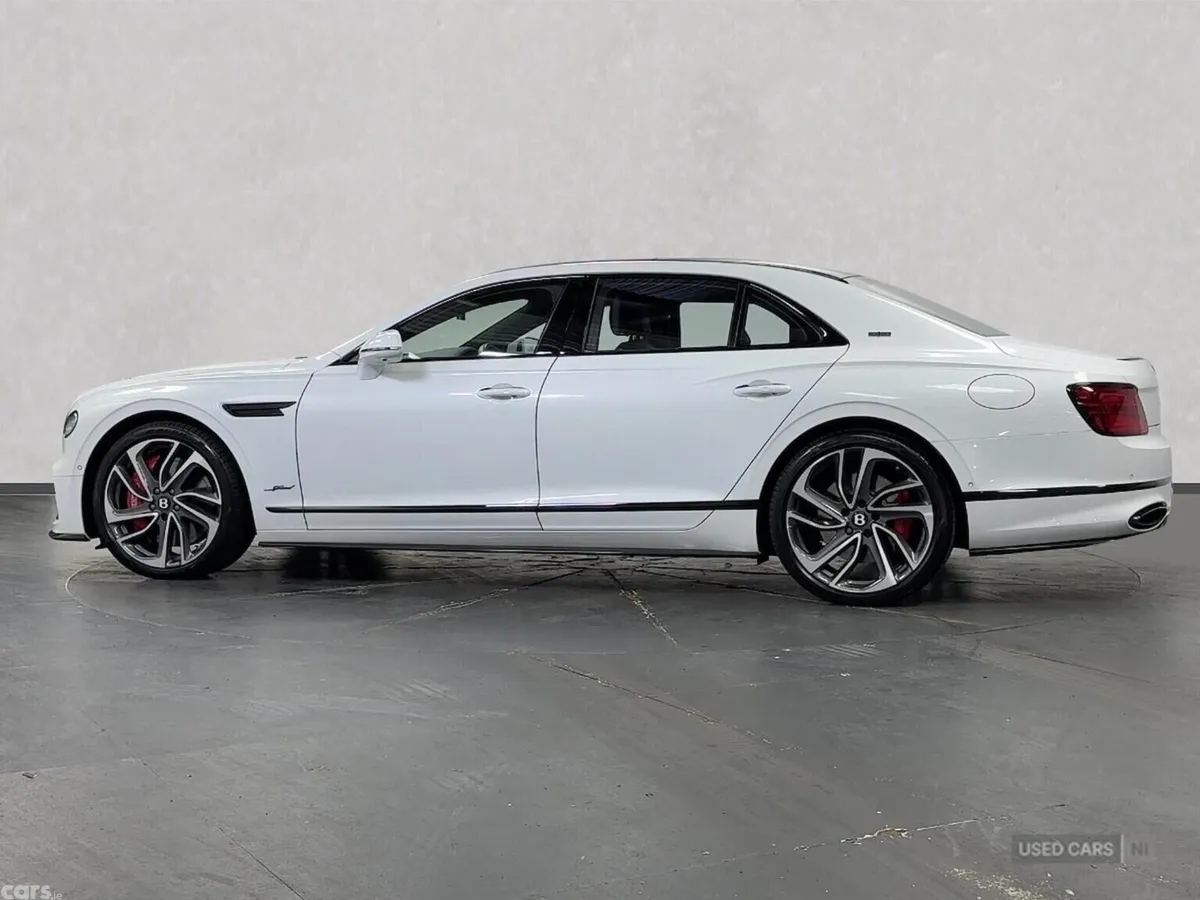 Bentley Flying Spur Saloon, Electric, 2025, White