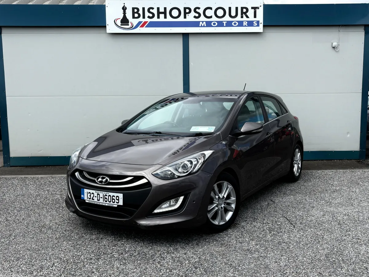 Hyundai i30 Hatchback, Diesel, 2013, Brown