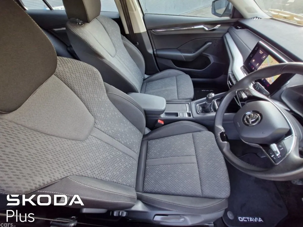 Skoda Octavia Estate, Diesel, 2024, Grey