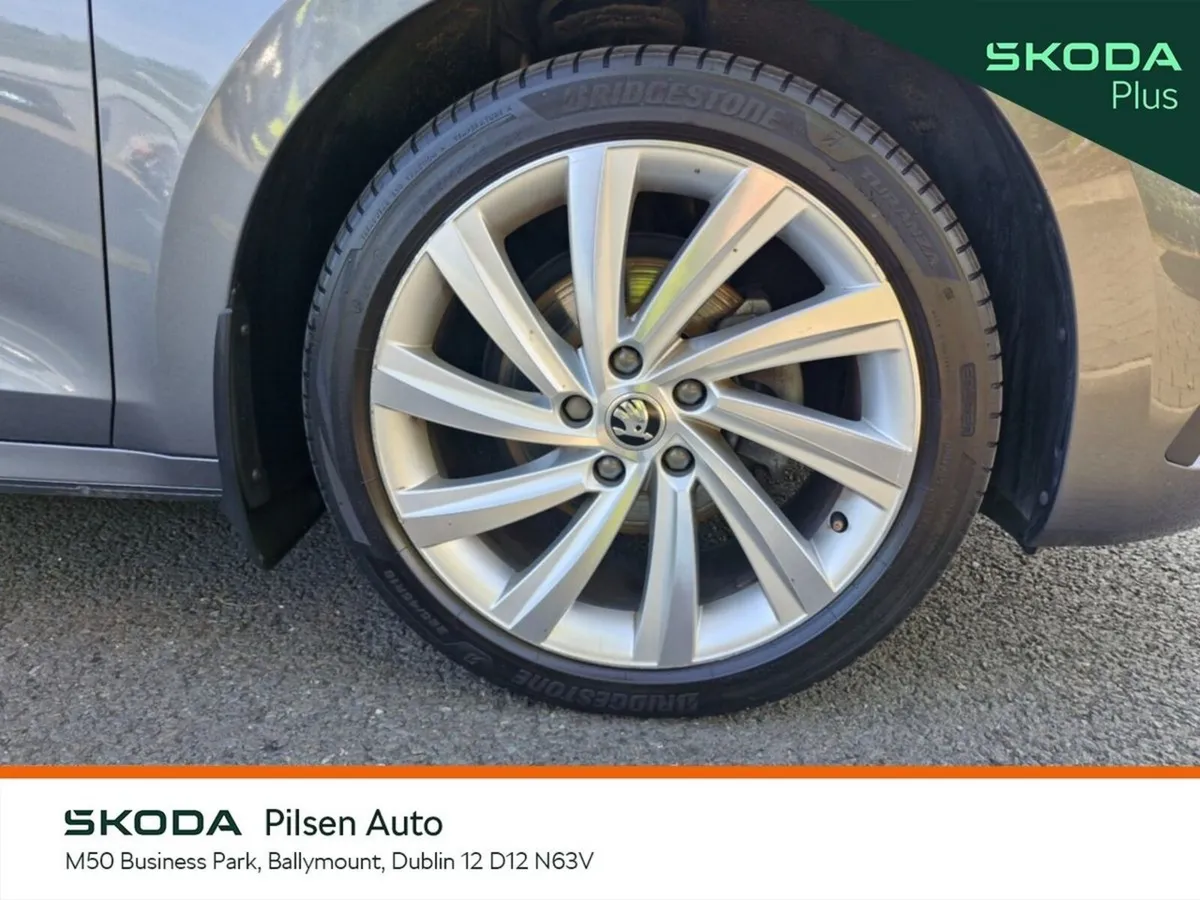 Skoda Octavia Estate, Diesel, 2024, Grey