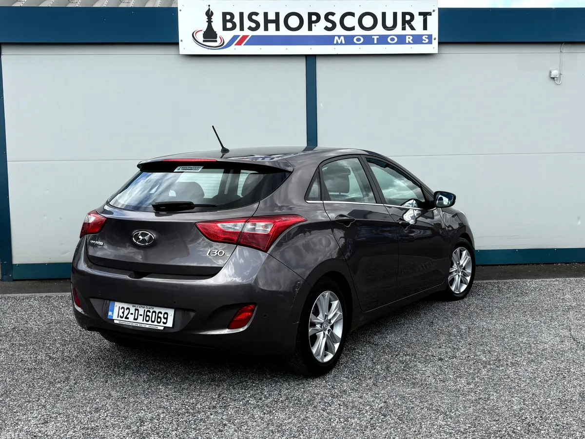 Hyundai i30 Hatchback, Diesel, 2013, Brown