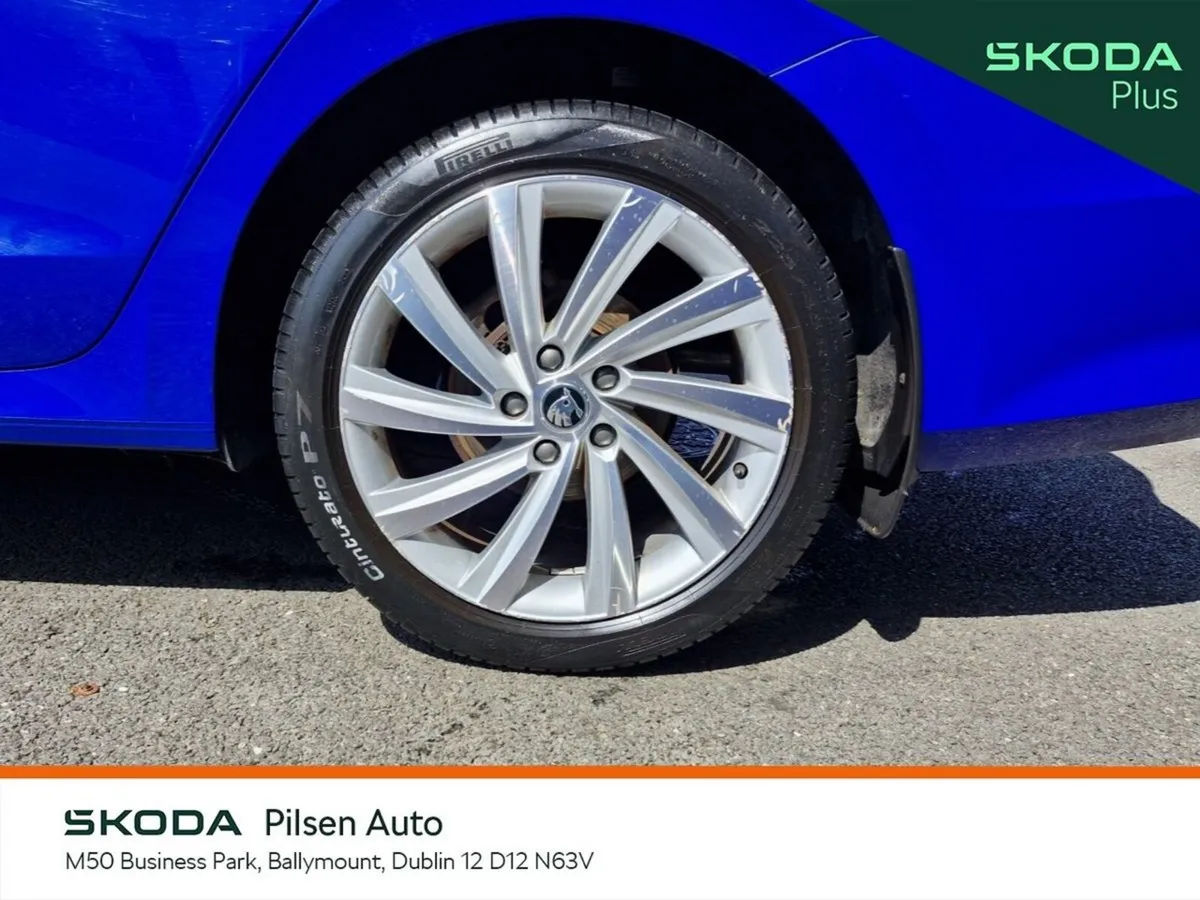Skoda Octavia Saloon, Petrol, 2023, Blue