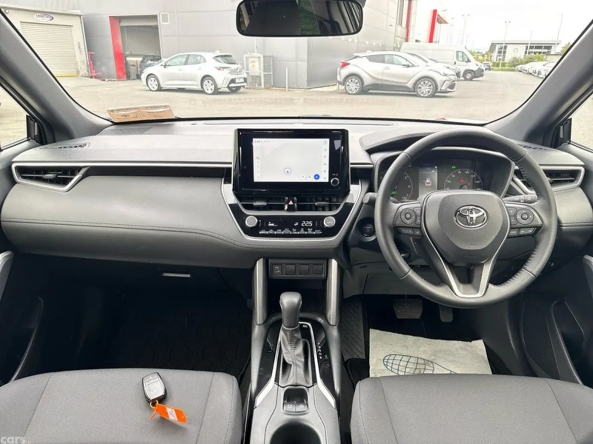 Toyota Corolla SUV, Petrol Hybrid, 2025, Black