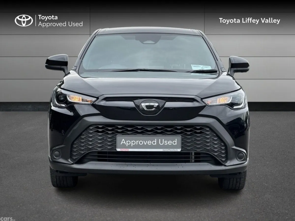 Toyota Corolla SUV, Petrol Hybrid, 2025, Black