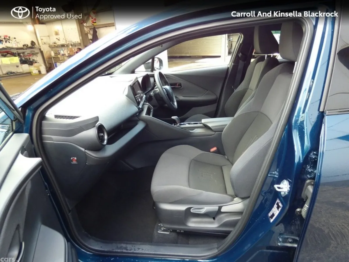 Toyota C-HR Hatchback, Petrol Plug-in Hybrid, 2025, Blue