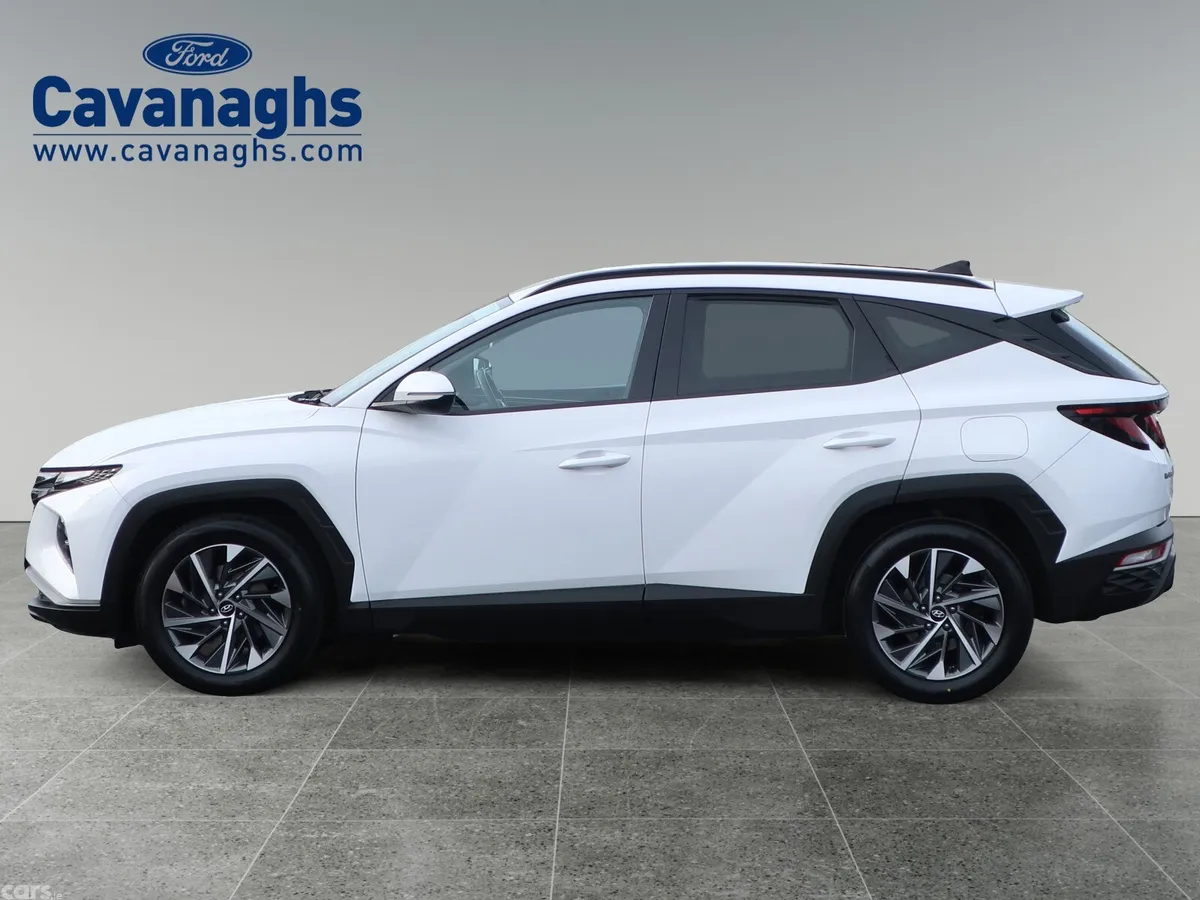 Hyundai Tucson SUV, Diesel, 2022, White