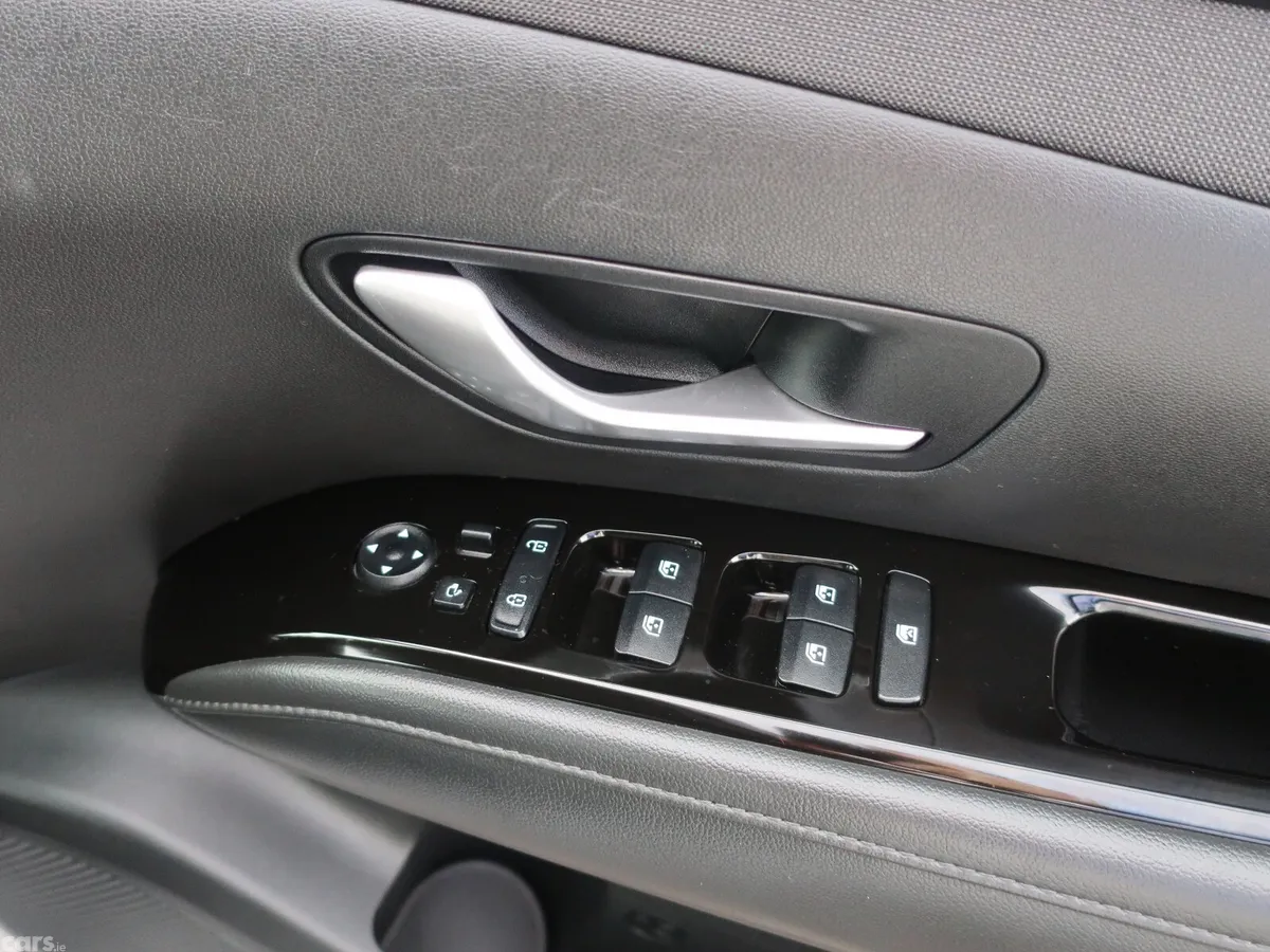 Hyundai Tucson SUV, Diesel, 2022, White